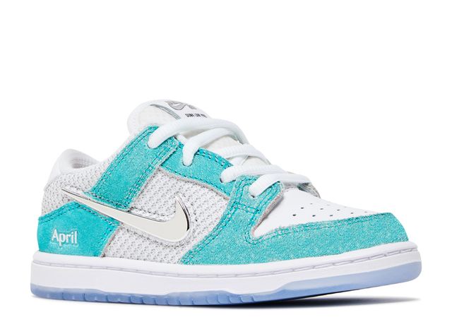 Nike SB Dunk Low April Skateboards