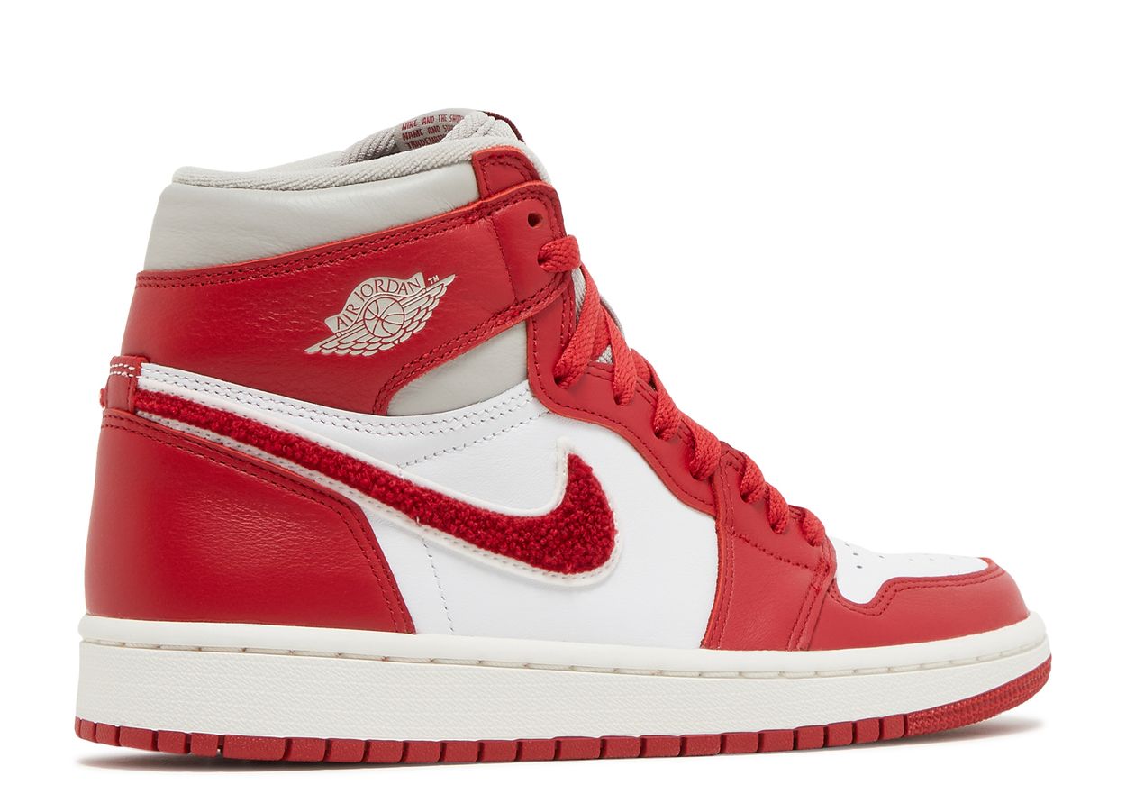 Nike  Air Jordan 1 High OG Varsity Red