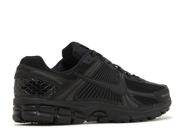 Nike Air Zoom Vomero 5 Triple Black